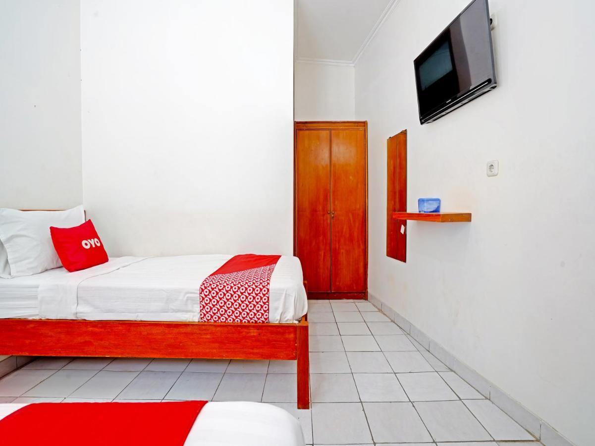 Hotel Oyo 90840 Teratai 2*