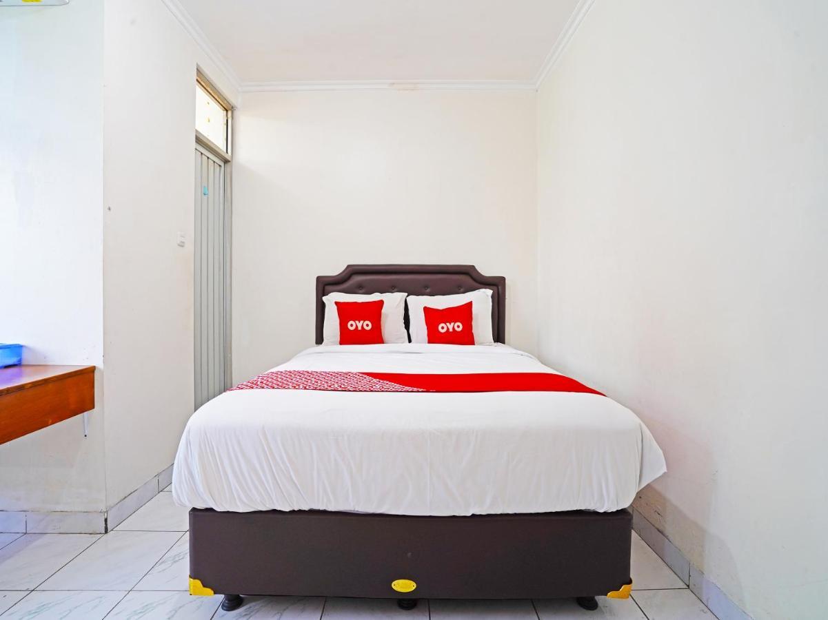 Hotel Oyo 90840 Teratai 2*