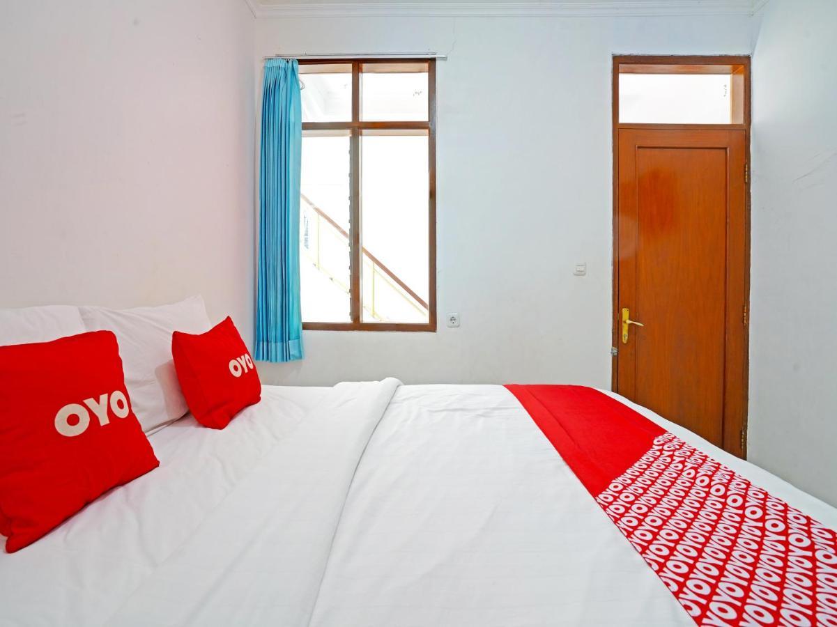 Oyo 90840 Teratai Hotel Bandung