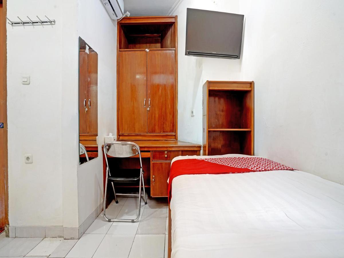 Oyo 90840 Teratai Hotel