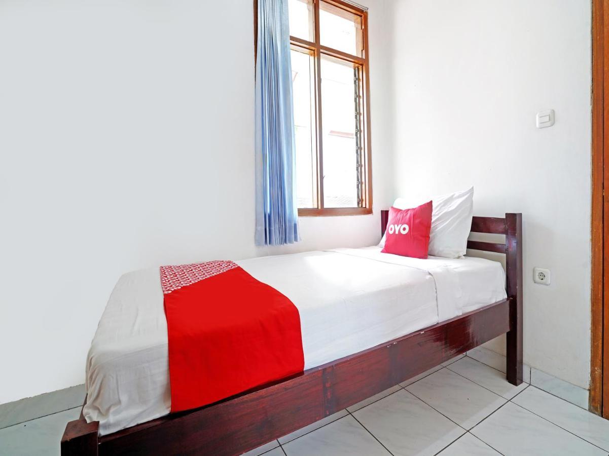 Hotel Oyo 90840 Teratai